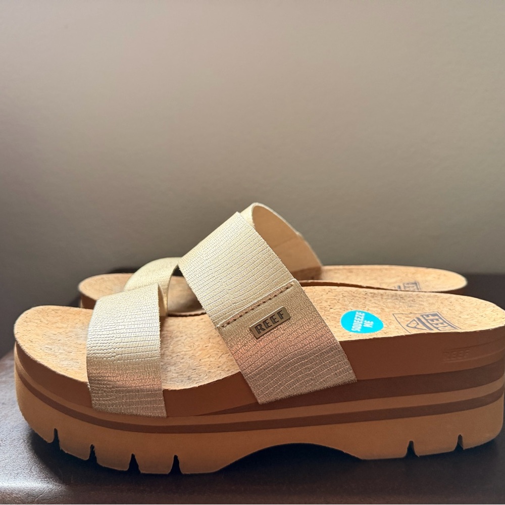 Reef Women’s Gold Cushion Vista Higher Platform Slide Sandals